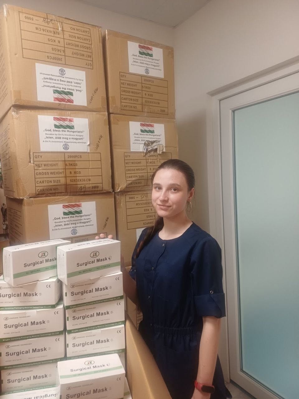 Медичні маски для гуманітарної допомоги